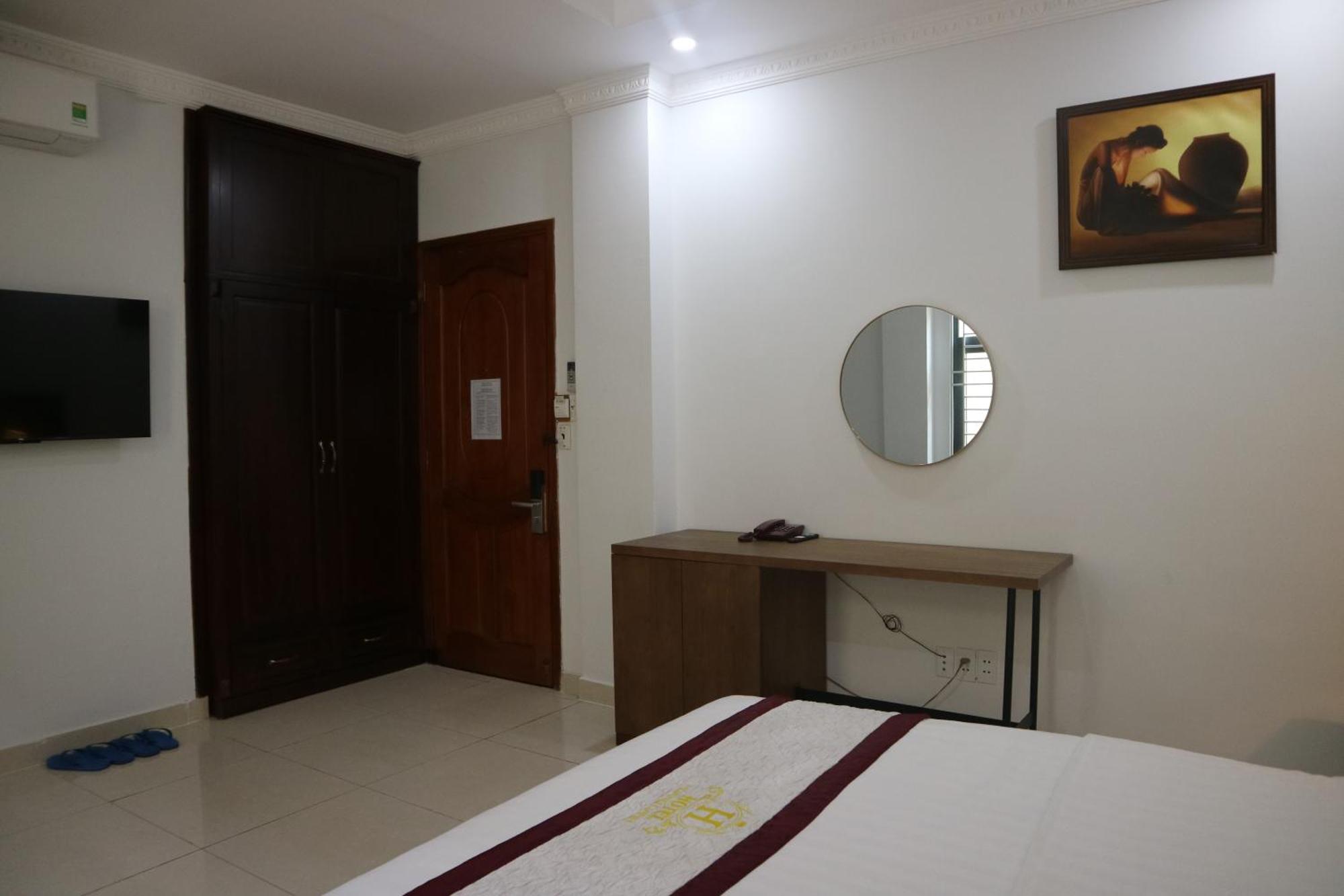 Hoang Oanh Hotel 2*